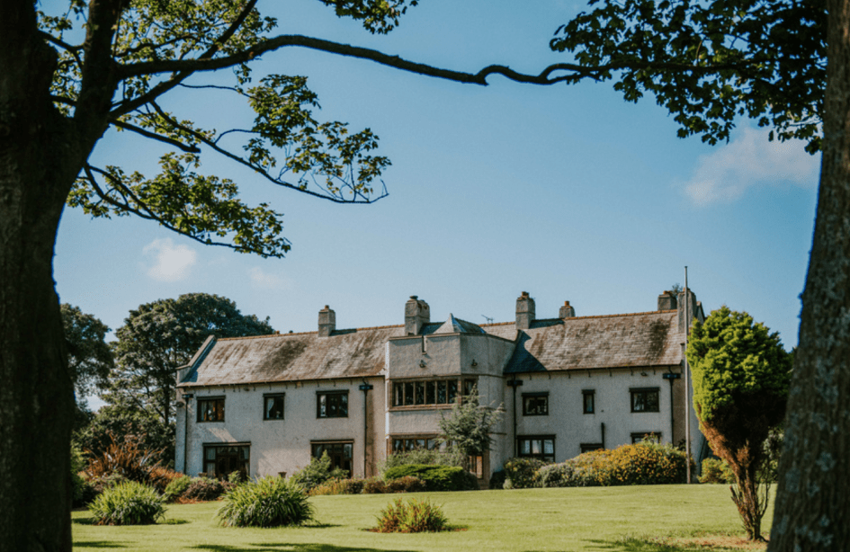 Highcliffe Manor Luxury seaside holiday house, Yorkshire